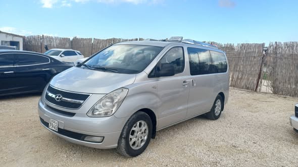 هيونداي H-1 2010 - صورة 2