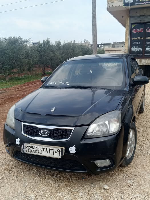 كيا ريو 2010