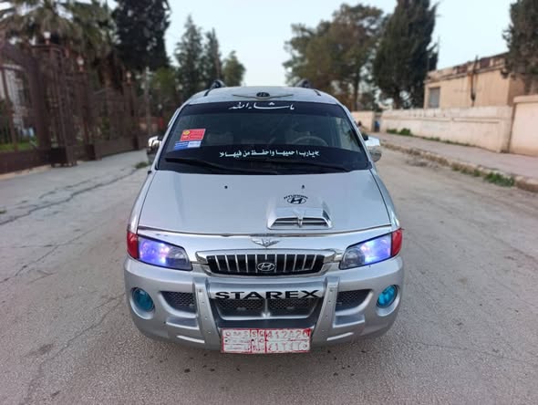 هيونداي ستاريكس 2003 - صورة 3