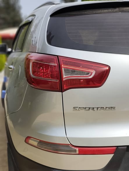 كيا سبورتاج 2011 - صورة 2