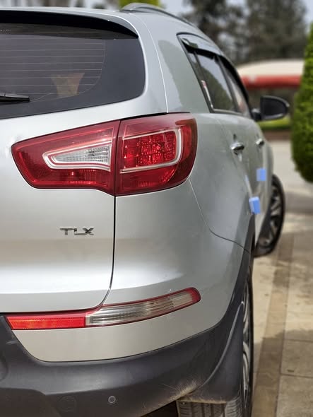 كيا سبورتاج 2011 - صورة 3