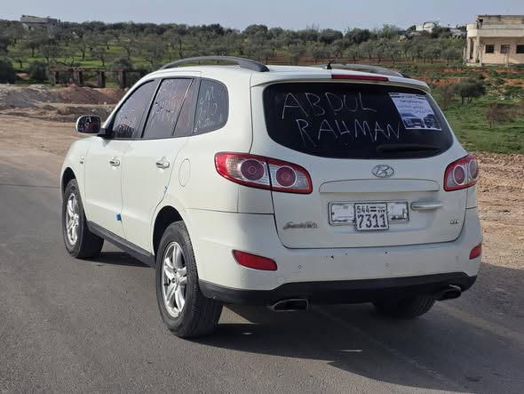 هيونداي سنتافيه 2010 - صورة 5