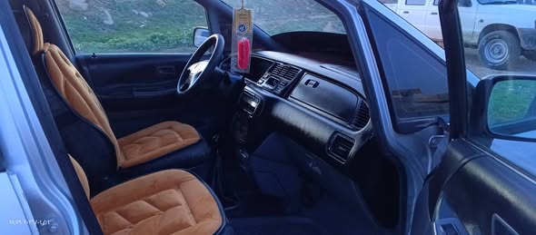 هوندا شاتل 2000 - صورة 5