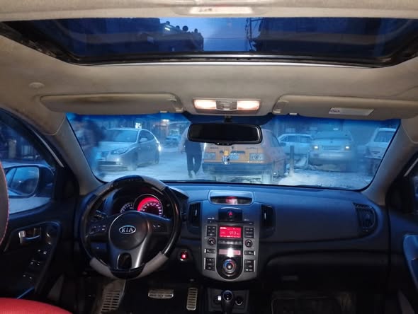 كيا فورتي 2011 - صورة 2