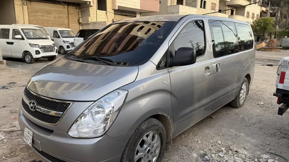 هيونداي ستاريكس 2013 - صورة 2