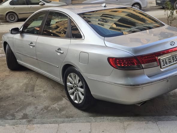 هيونداي أزيرا 2009 - صورة 2