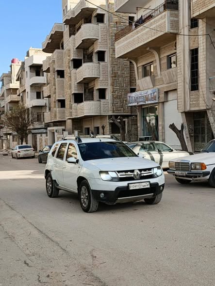 رينو داستر 2006 - صورة 3