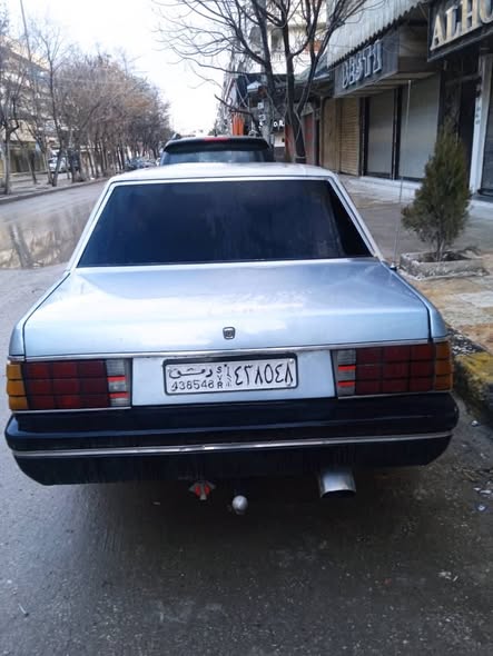 مازدا ٩٢٩ 1983 - صورة 1