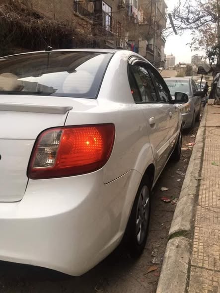 كيا ريو 2010 - صورة 2