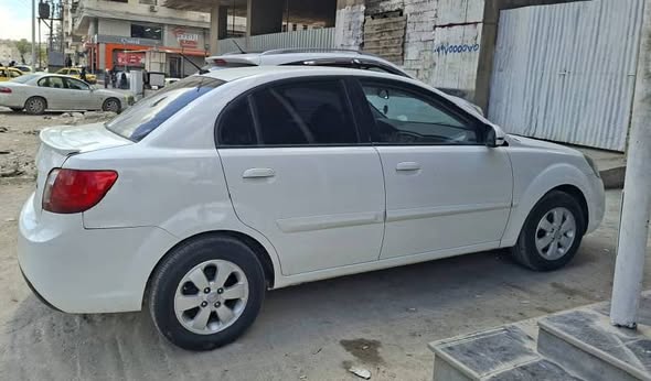كيا ريو 2010 - صورة 4