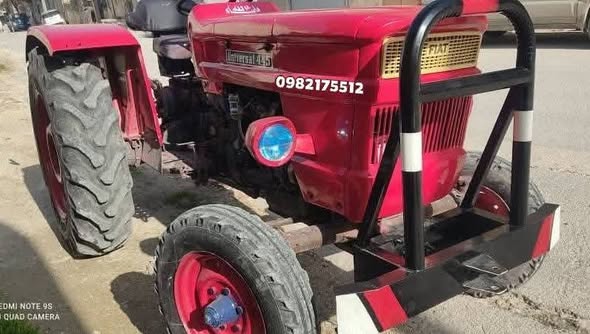 يونيفرسال 445 1977 - صورة 2