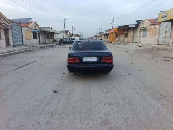 مرسيدس 250 2001 - صورة 4