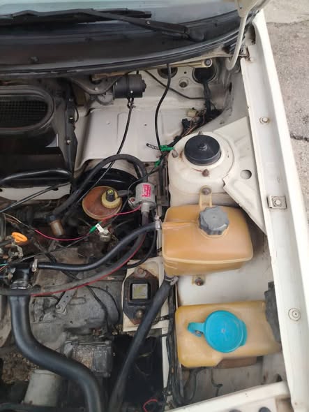 سكودا بيك أب 1998 - صورة 4