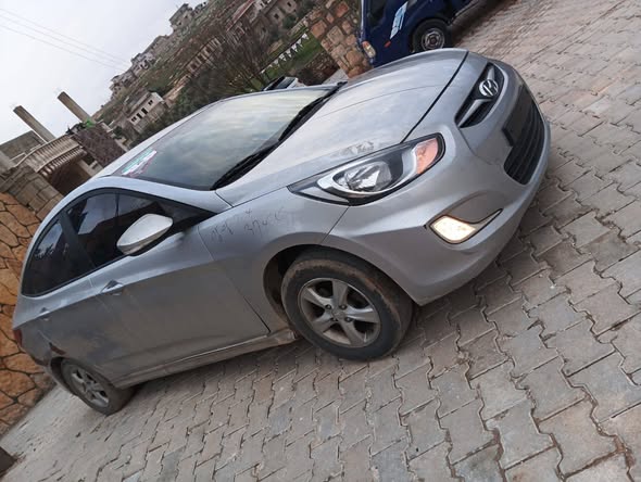 هيونداي اكسنت 2012 - صورة 5