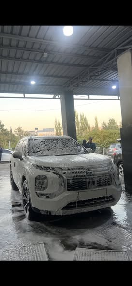 ميتسوبيشي اوتلاندر 2025 - صورة 2