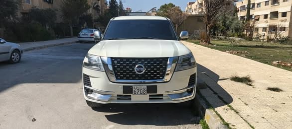 نيسان باترول 2011 - صورة 2