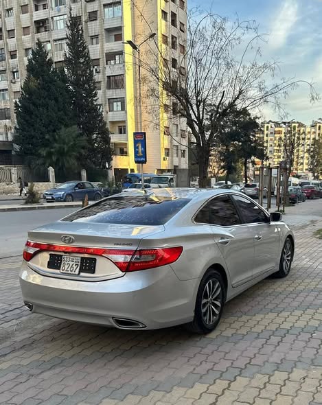 هونداي ازيرا 2012 - صورة 2