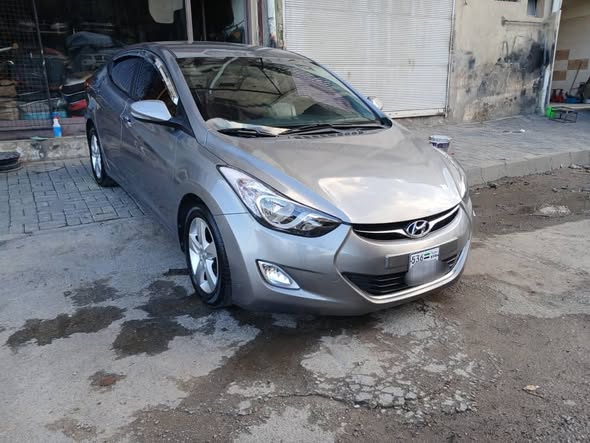 هيونداي إلنترا 2012 - صورة 1