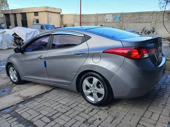 هيونداي إلنترا 2012 - صورة 3