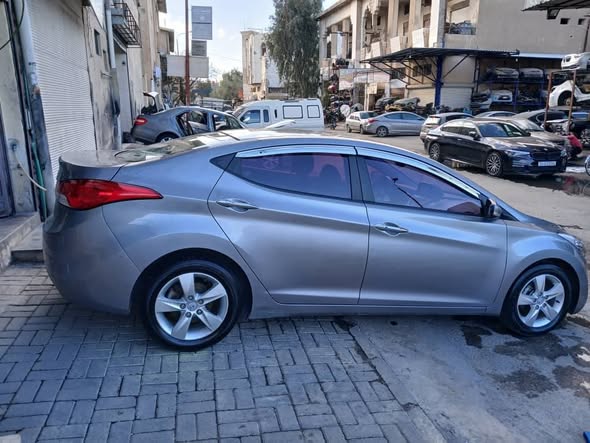 هيونداي إلنترا 2012 - صورة 5