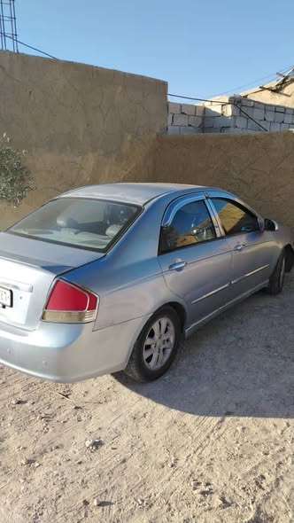 كيا سيراتو 2007 - صورة 1