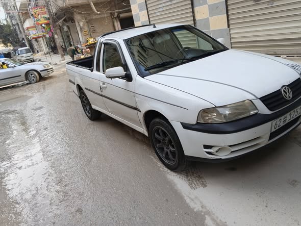 فولكس فاجن سافيرو 2002 - صورة 2