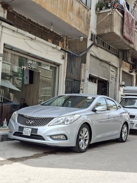 هونداي أزيرا 2012 - صورة 2