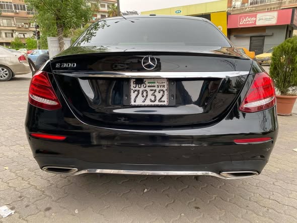 مرسيدس E300 2019 - صورة 5
