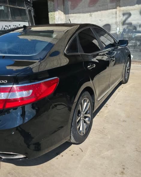 هيونداي أزيرا 2011 - صورة 4