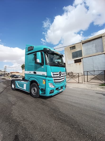 مرسيدس أكتروس 1848 2017 - صورة 1