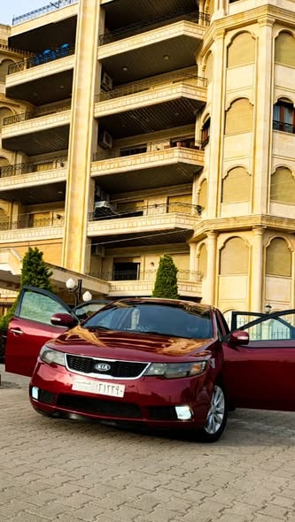 كيا سيراتو 2010 - صورة 5