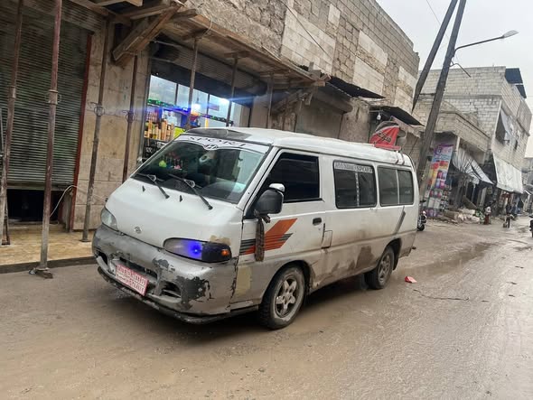 هيونداي تاونر 1997 - صورة 3