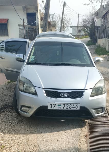كيا ريو 2011 - صورة 1
