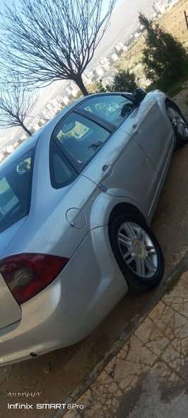 فورد فوكس 2008 - صورة 3