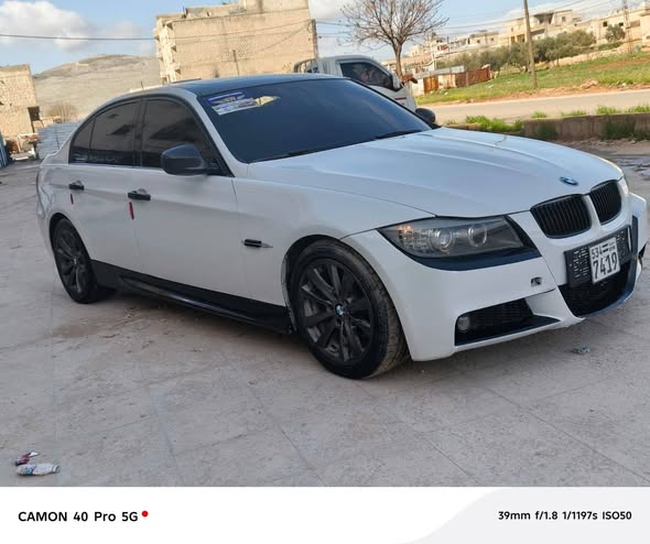 بي ام دبليو 3 Series 2011 - صورة 2