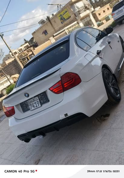 بي ام دبليو 3 Series 2011 - صورة 4