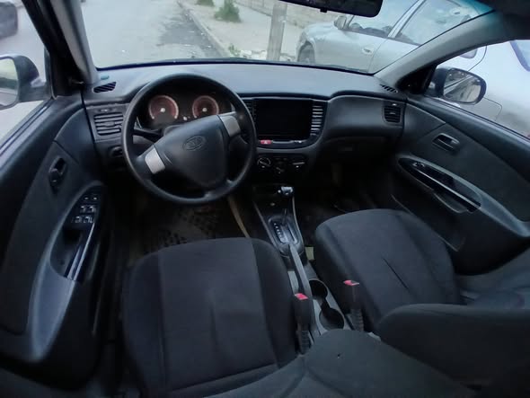 كيا ريو 2011 - صورة 5