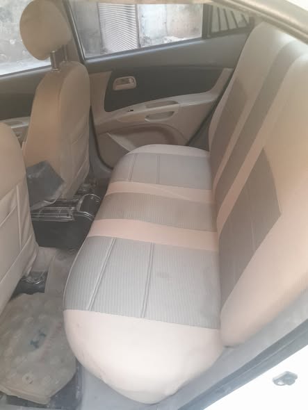 كيا ريو 2009 - صورة 4