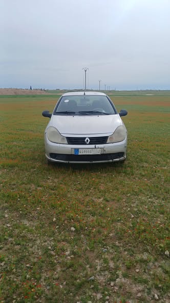 رينو سنبل 2010 - صورة 4