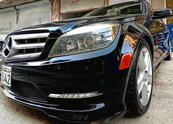 مرسيدس C300 2011 - صورة 3