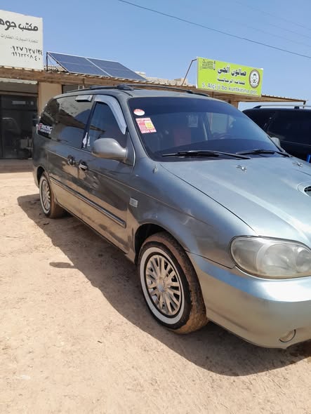 كيا كرنفال 2004 - صورة 4