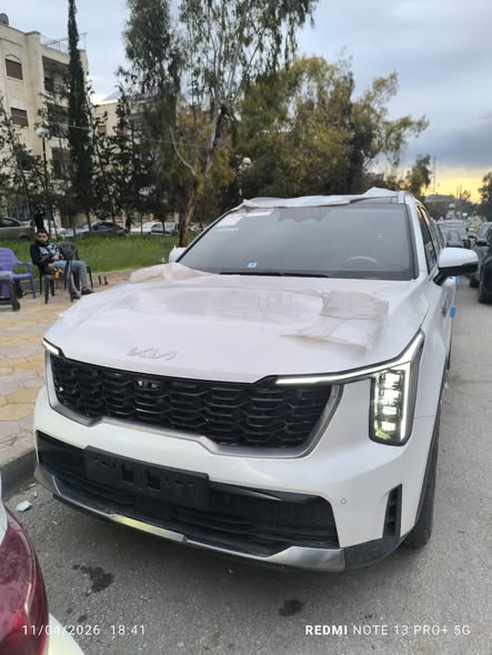 كيا سيرنتو 2024 - صورة 1