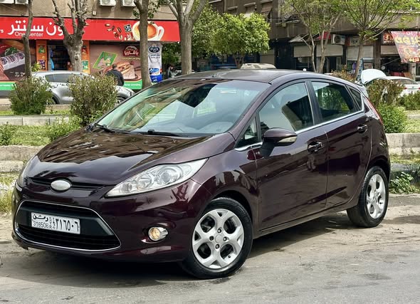 فورد فيستا 2010 - صورة 2