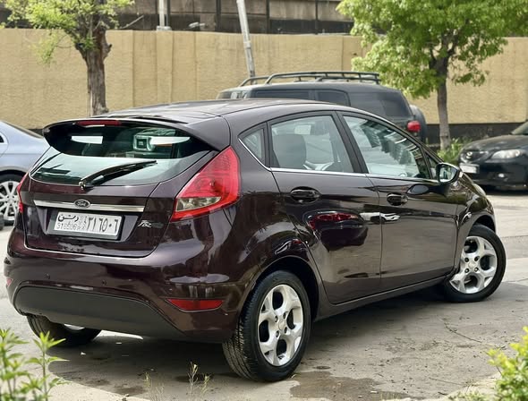 فورد فيستا 2010 - صورة 5