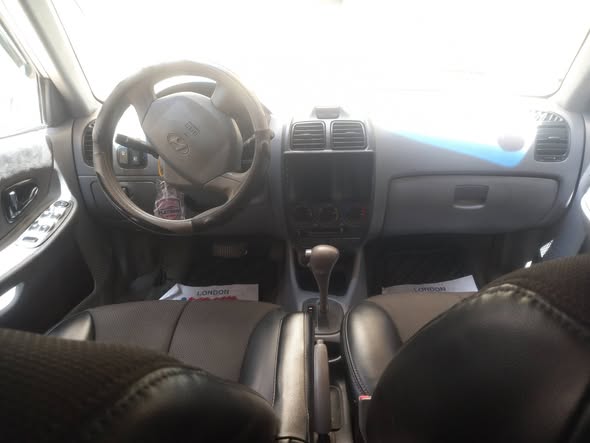 هيونداي اكسنت 2004 - صورة 1