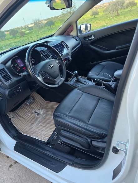 كيا K3 2012 - صورة 4