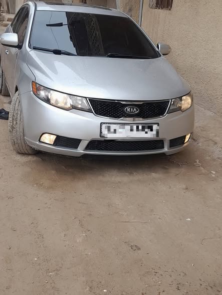 كيا فورتي 2010 - صورة 1