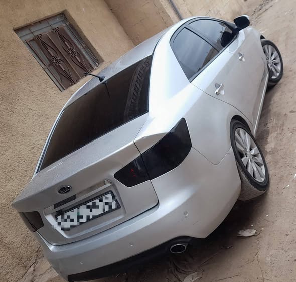 كيا فورتي 2010 - صورة 2