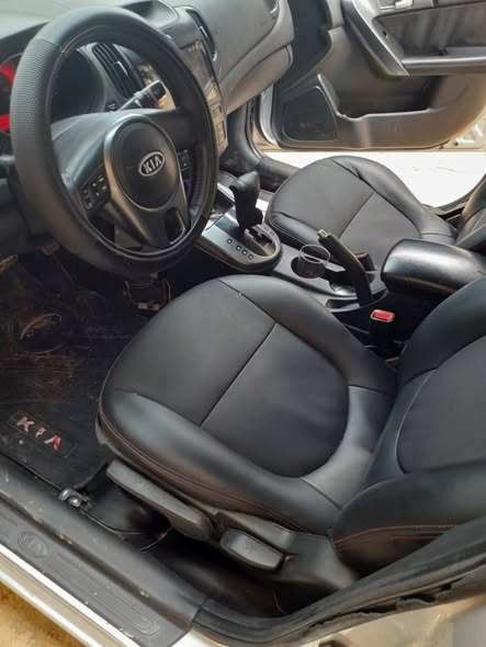 كيا فورتي 2010 - صورة 3