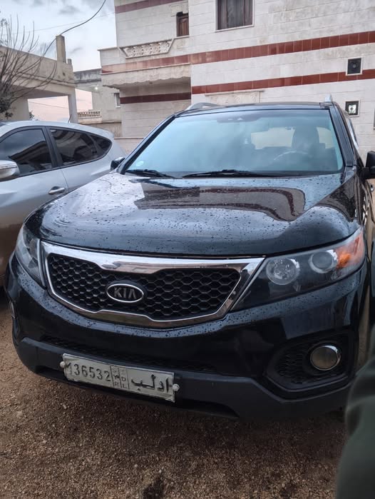 كيا سورينتو 2011 - صورة 1